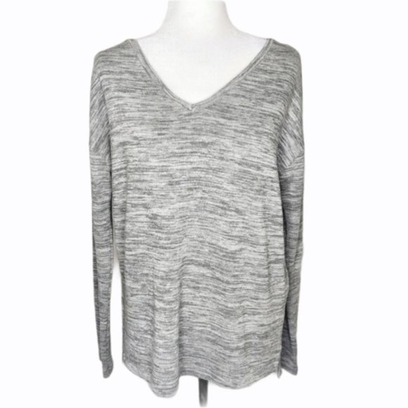 Roots gray pullover v-neck sweater - Picture 1 of 3